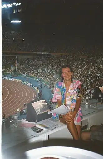 Василий Парняков комментирует для «НТВ-Плюс» Чемпионат мира по лёгкой атлетике 1999 года в Севилье, Испания