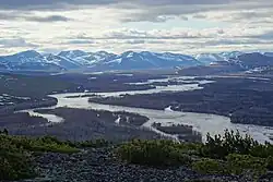 Река на выходе из Ичигемского хребта