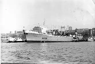 «Александр Обухов» у причала в бухте Золотой Рог