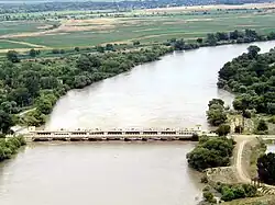 Нижнее течение Терека. Плотина Каргалинского гидроузла.