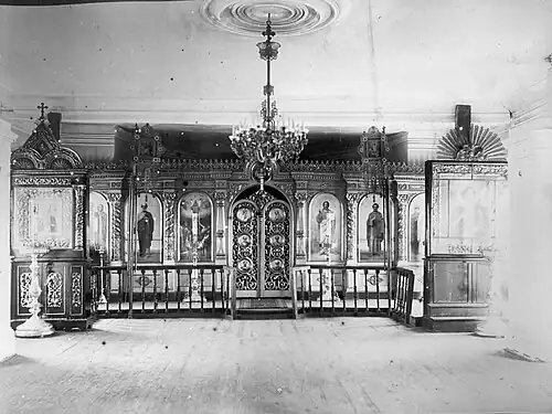 Внутреннее убранство Покровской церкви-школы. Начало XX века