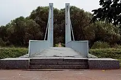 Вид Аллеи Славы и моста через Дудергофский канал