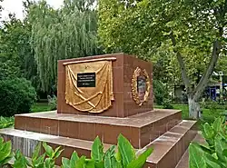 Памятник на братской могиле красноармейцев, погибших при обороне Петровска