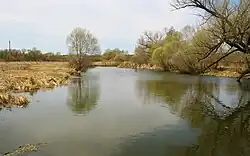 Река Котёл в селе Солдатское, весна