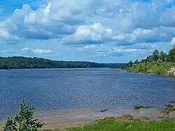 Река Свирь из посёлка Важины