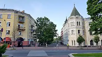 средний участок — вид со стороны Аллеи Героевсправа — Дом Николаевского епархиального братства