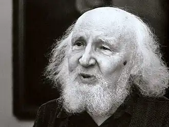 Священник Дмитрий Дудко на лекции, 2002 г.