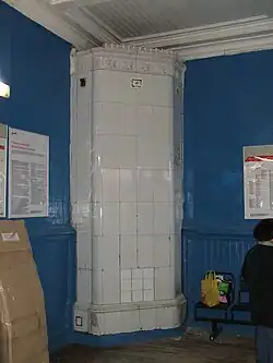 Недействующая печь модели № 58 завода «Або» внутри здания вокзала