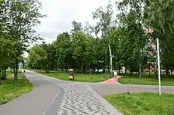 Вид сквера с восточной стороны (июнь 2019)