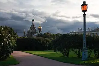 Фонарь на Марсовом поле, 2011