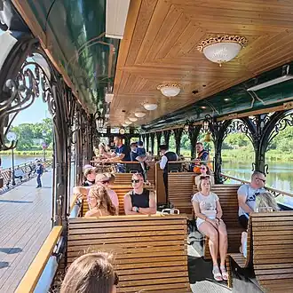 Открытый вагон «Ладожской нерпочки»