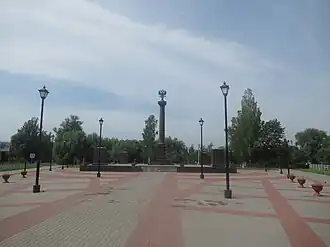 Стела «Город воинской славы» в Старой Руссе