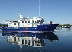 Патрульный катер Росгвардии проекта 9507 «Нерей» на базе в Северобайкальске.