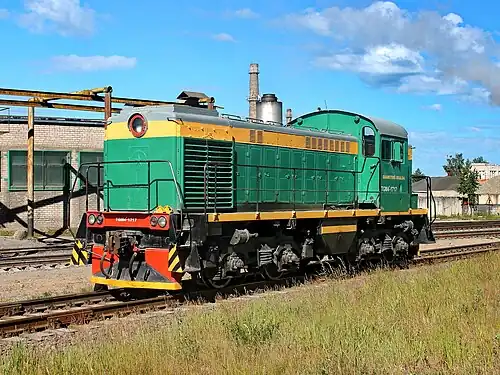 ТГМ4А-1717, вид со стороны большого капота