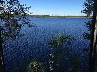 Озеро Таикинаярви, являющееся частью Суури-Куохаярви