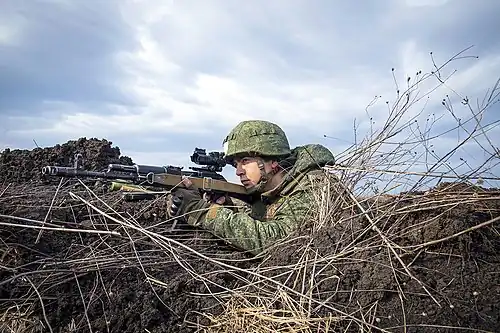 Мотострелок 205-й омсбр в ходе тактического учения в 2017 году на полигоне Молькино (Краснодарский край)