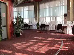 Интерьер ресторана внутри башни