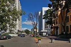 Вид на улицу со стороны Предславинской