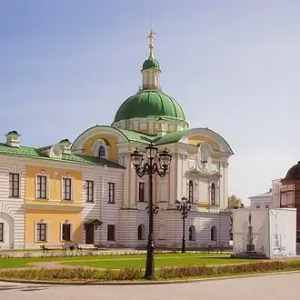 Восточная башня Императорского путевого дворца.