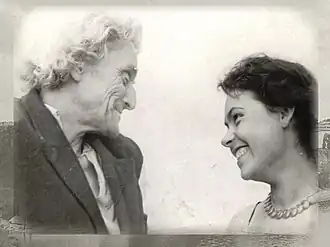 Л. А. Творогов и старший научный сотрудник музея — И. К. Голунова (Лабутина). 1959 год.