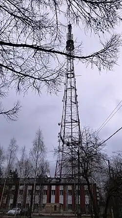 Телевышка филиала РТРС РТПЦ РК в Петрозаводске.Построена в 1959 году (высота 180 м).