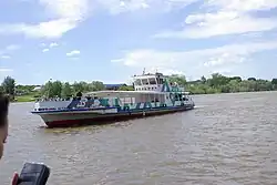 Теплоход "Дельфин" (Москва-58), у которого в 1999 сожгли алюминиевый корпус