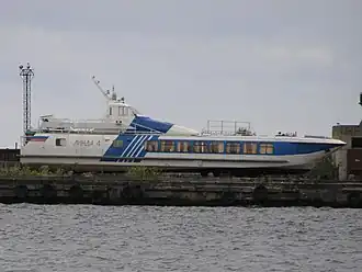 Теплоход «Линда-4» в Петрозаводске