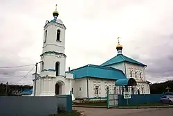 Вид на церковь со стороны улицы Ленина