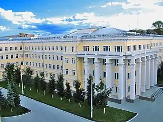 Главный учебный корпус ТАИИ