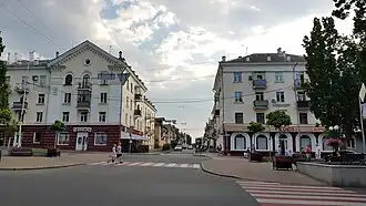 Участок между проспектом Мира и улицей Кирпоноса: все исторические зданияВид со стороны проспекта Мира