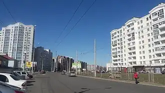 слева парная сторона, справа — непарнаяслева 14-этажный дом № 12