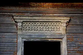 Фрагмент оконных наличников (2017)