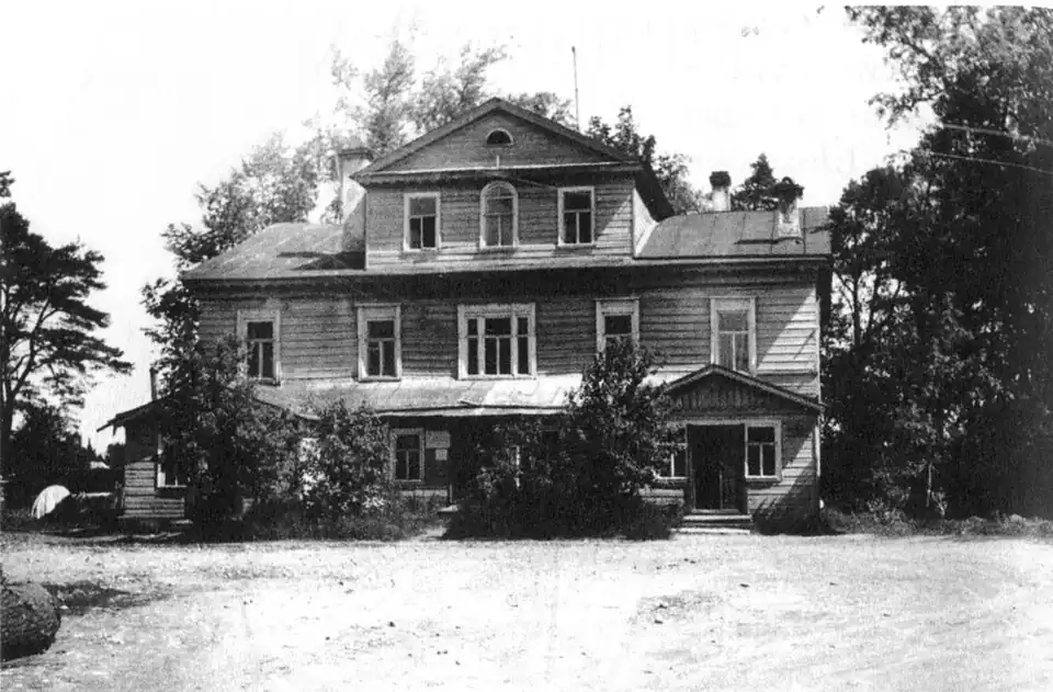 Усадьба Бардинщина в селе Пашский Перевоз. Сгорела в 1996 году