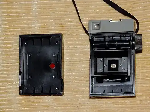 Задняя стенка снята.