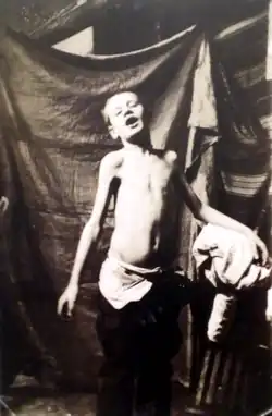 Фотография натурщика к картине «Ликующие дети»