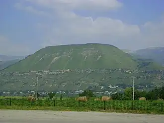 Вид на аул и плато  Калеж