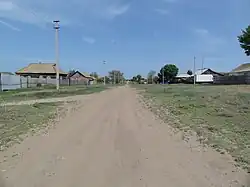 Улица вдоль села