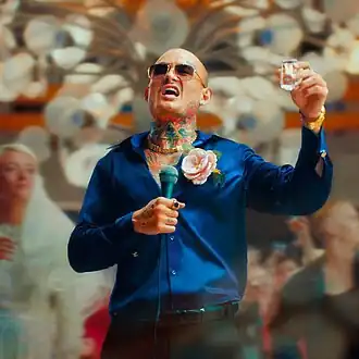 Обложка сингла Моргенштерна «Чёрный русский» (2023)