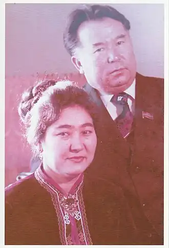 Чаржау Абдиров со своей женой