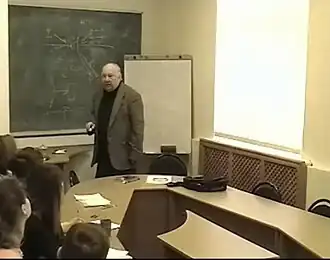 На лекции «Рациональность» из цикла лекций по философии познания: классика и современность, прочитанных в Научно-образовательном центре Института социологии РАН (2001 год)