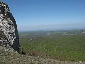 Восточный край яйлы - обрывы Носа Тырке