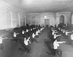 Занятие юношей по спортивной гимнастике