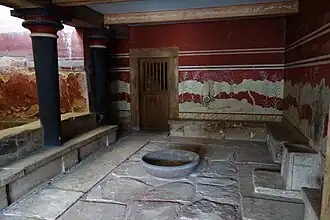 Тронный зал в Кносском дворце - самый старый в Европе