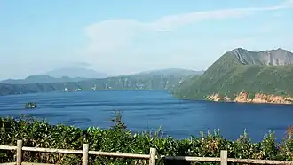 Вид на озеро с юго-запада осенью 2003 года.