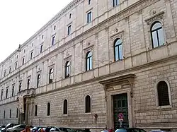 Палаццо Канчеллерия. Восточный фасад. 1483—1513. Рим