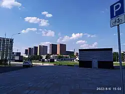 1-я Новокузьминская улица (слева) в сторону Окской улицы