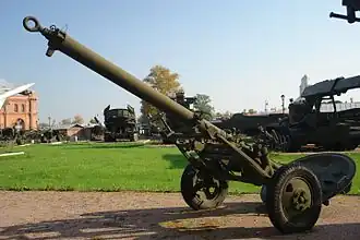 Дивизионный миномёт М-160 в Артиллерийском музее в г. Санкт-Петербурге