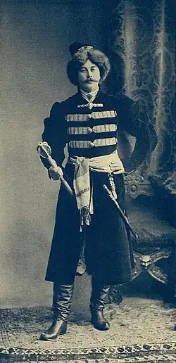 Граф, флигель-адъютант Д. С. Шереметев в костюме, выполненном по портрету боярина Василия Борисовича Шереметева, воеводы киевского, томившегося пятнадцать лет в плену у крымских татар