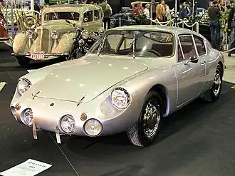 Купе Apal, производимое с 1961 по 1965 годы с обшивкой из стеклопластика на базе шасси VW Beetle.