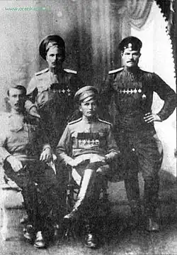 Полные Георгиевские кавалеры 1-го ОКП подхорунжие Саперов И. П., Ушаков С. Н., Захаров И., вахмистр Н. З. Туголуков. Кишинёв, 21 июля 1917 г.